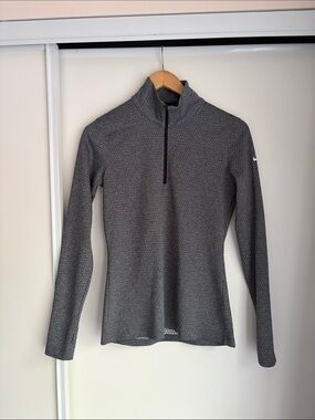 Nike Golf Textured Long-Sleeve Quarter Zip Top